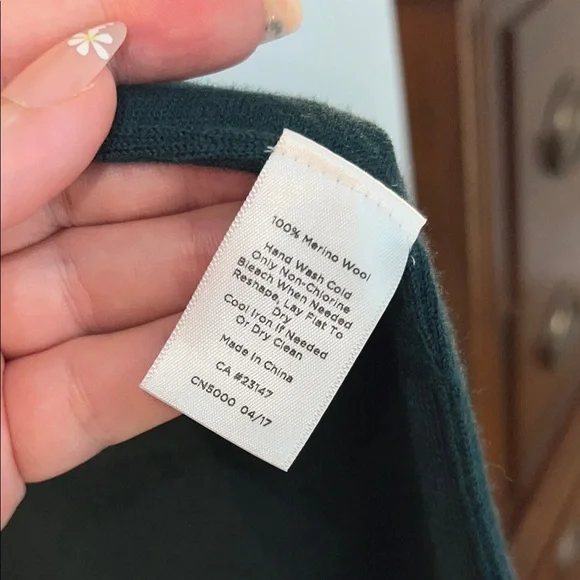 Talbots Merino Wool Flyaway Cardigan - Picture 3 of 4